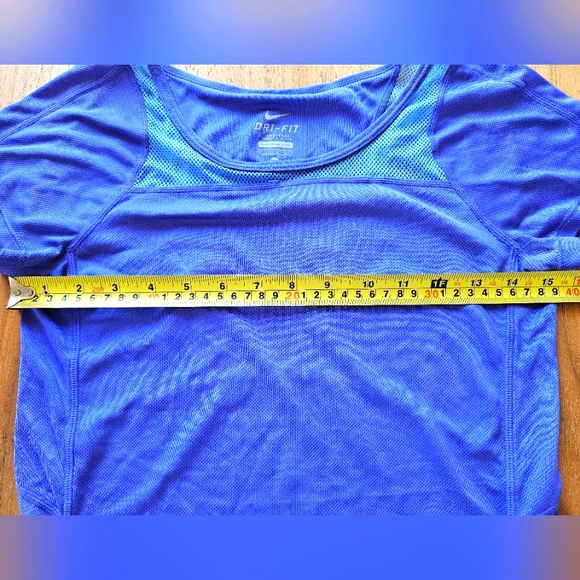 Nike Dri-Fit t-shirt, women's XS, Blue-ish Purple colour, great condition. - Picture 3 of 6